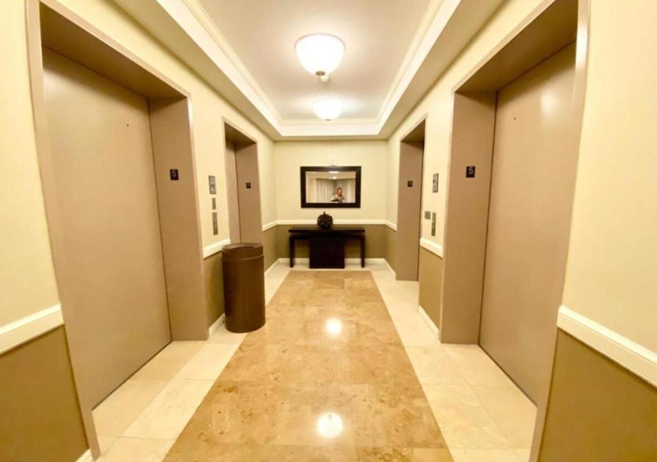 Holiday home Luxury On The Ocean At In Sunny Isles